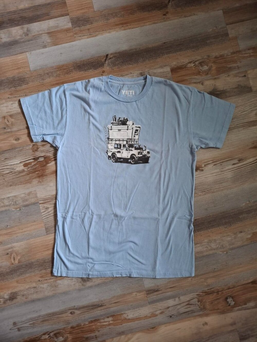 Men's XL YETI 100% Cotton Light Blue Tee Shirt Bronco/Fishing/Camping
